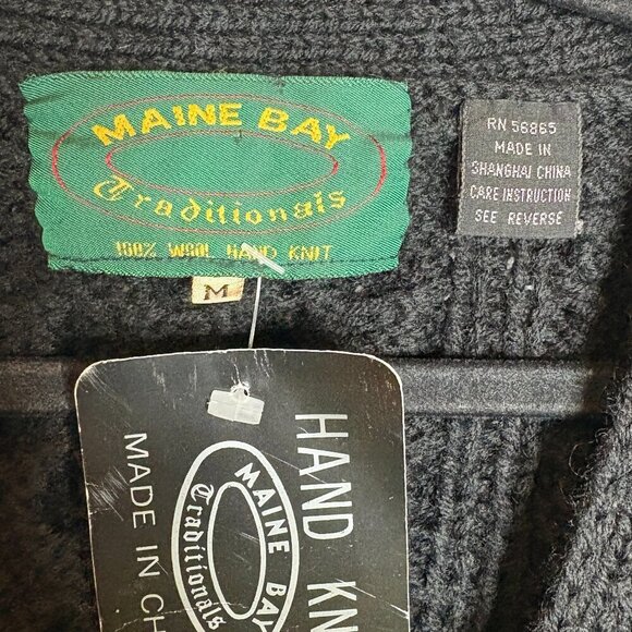 Vintage Deadstock Black Wool Cableknit Cardigan sweater - Picture 3 of 4